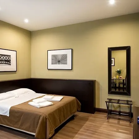 Boutique Nazionale 3* Rome