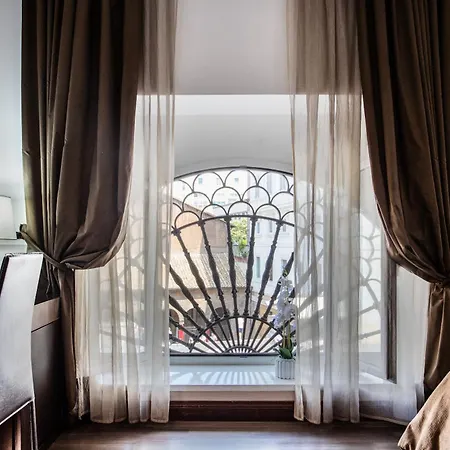 Boutique Nazionale Hotel 3*